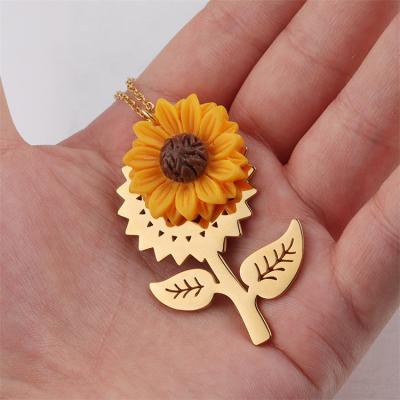 China New Trendy Ladies Sunflower Stainless Steel Fashion Necklace Sunflower Pendant Necklace For Women Jewelry Wholesale for sale