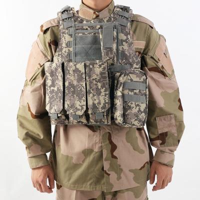 China Quick-drying Camouflage Outdoor Vest Multi-pocket Tactical Army Military Vest Sports Protective Gear for sale