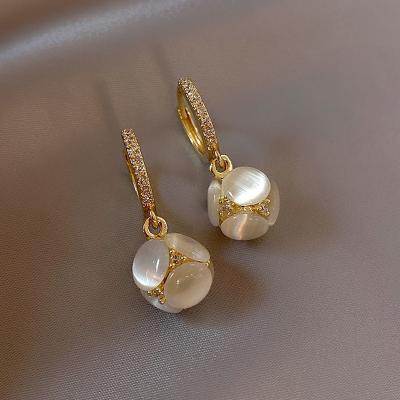 China FASHIONABLE Female French Pop Earrings Design Minority Opal Earrings Soft Trend Earrings for sale