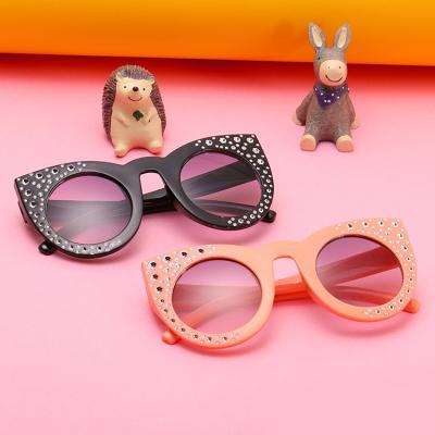 China Fashion 2020 OEM Sunglasses Diamond Plastic Frame Kids Colorful Sunglasses Cat Eye Children Sunglasses Glasses for sale