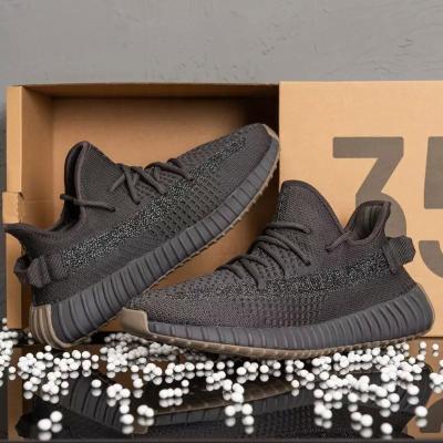 China Original mens shoes custom yezzy sneaker 350 v2 yeezy fashion trend fashion running shoe for sale