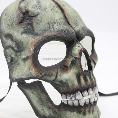 China Plastic Mask & Hot Selling Halloween Skull Masquerade Amazon Party Band Elestic Band Plastic Hand Painted Horror Wholesale Sliver Link Or Scary Masks for sale