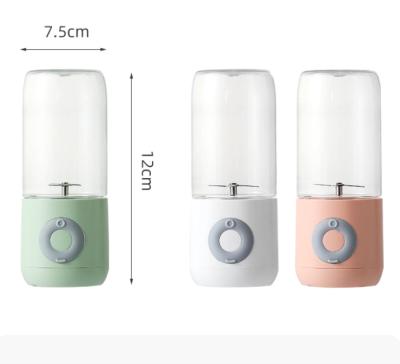 China Hotel Use Mini Home USB Rechargeable Juicer Fruit Juice Portable Blender for sale