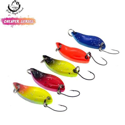 China Outdoor Metal Fishing Spoon 5g 30mm Saltwater Fishing Lure With Feather Body Sinking Groundbait For Carp Bait for sale