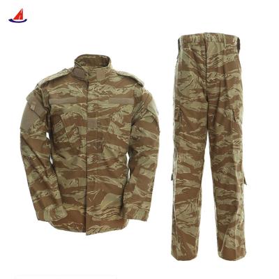 China Breathable Digital Combat Desert Huacheng Polygon Uniform Desert Camouflage Clothing Wholesale Camouflage Suit for sale