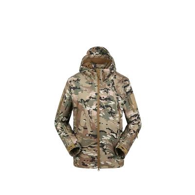 China Huacheng Anti-Static Windproof Winter Softshell Jacket Army Fans Combat Hoody Coat Softshell Jacket Outdoor Casual Jacket for sale