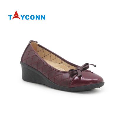 China New Round Style Women's Fashion Office Shoes Platform Wedge Heel Shoes For Ladies for sale