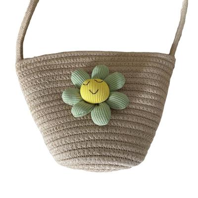 China Hot Sale Women Woven Shell Mobile Phone Bag Cute Flowers Cotton Rope Vacation Beach Women's Handbag Fashion Handbag for sale