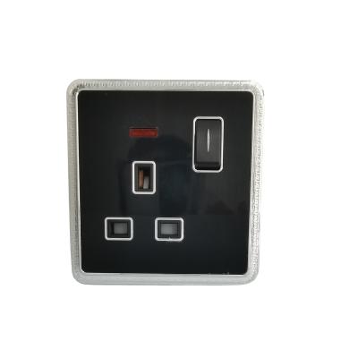 China HOME USE Excellent Electrical Push Button 13A Wall Switch Electrical Outlet Acrylic Material For Home for sale