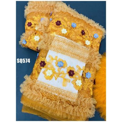 China Popular 3D Flowers Mesh French Lace Embroidered Applique for 90 Yards Customizable Color Te koop