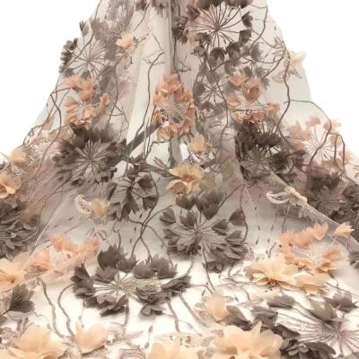 China Gorgeous African Lace Fabric 3D Flower Embroidery on French Tulle for Wedding Outfits Te koop