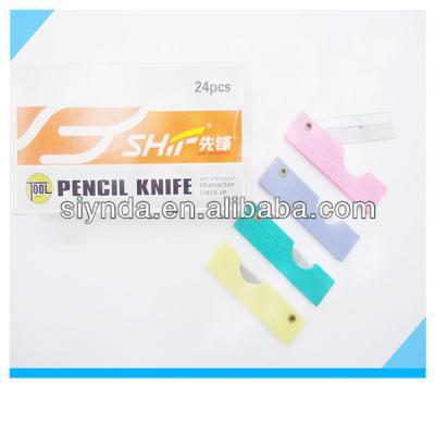 China Multi Functional Knife Plastic Handle Knife For Cutting for sale