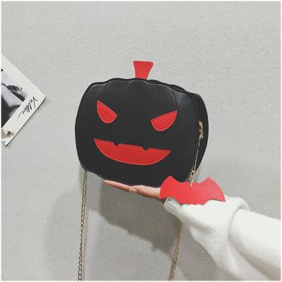 Κίνα Fashion Funny Pumpkin Bag Girls Halloween Pumpkin Bag Chain Cross - Body Sling Shoulder Bag Halloween Handbag προς πώληση