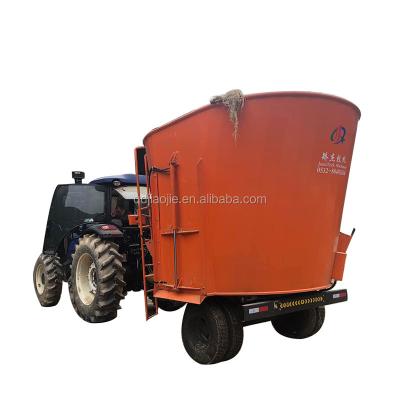 China Vertical Farms PTO Tractor Trailed Feed Mixing Carts With Customized Capacity for sale