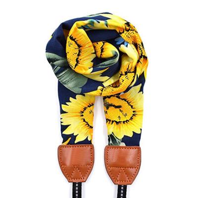 China Fashionable High Quality Fashionable Comfortable Fabric Scarf Camera Strap for sale