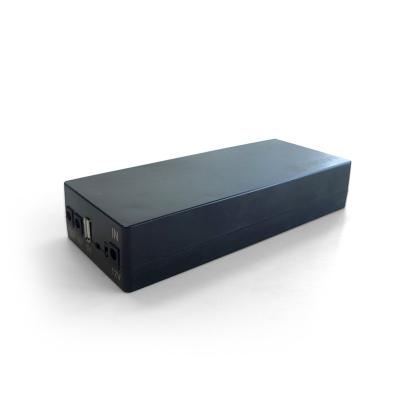 Chine Connexion à Internet à haute fréquence avec adaptateur DC 12V 2A Mini-Ups pour routeur à vendre