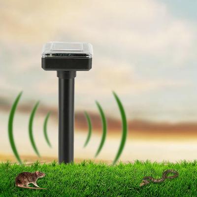 China Viable Hot Sales Waterproof Solar Ultrasonic Mouse Insect Repeller Mice Reflector For Outdoor Garden Protection for sale