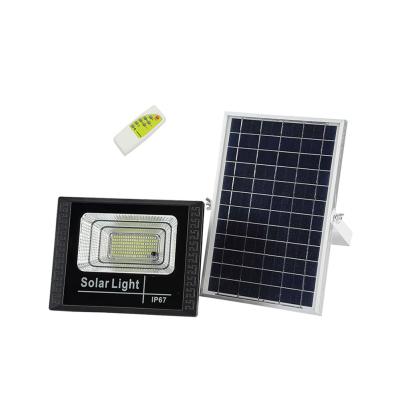 China New Design Ip65 Waterproof 300w 400w Garden 500 Watt Mini Portable Led Solar Flood Light Remote Control for sale