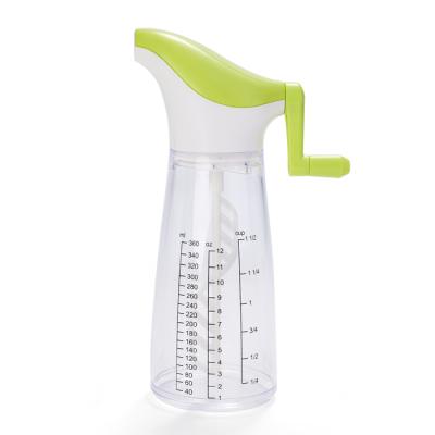 China Sustainable Plastic Shaker Bottles Hand Shaker Salad Dressing Mixer for sale