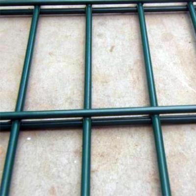 China iIron rod double wire mesh fence/galvanized double wire fence/fence post with round peach square for sale