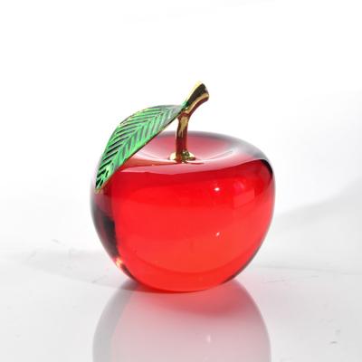 China Wholesale Eco-Friendly Crystal Ornaments Decoration Custom Modern White Eco-Friendly Apple From Europe for sale