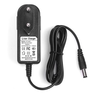 China HONGPOE 4.2V 1000MA DC 4.2V 1A to AC 100-240V Charger Power Supply Adapter For 18650 Lithium Li-ion Battery HPE-041000T for sale