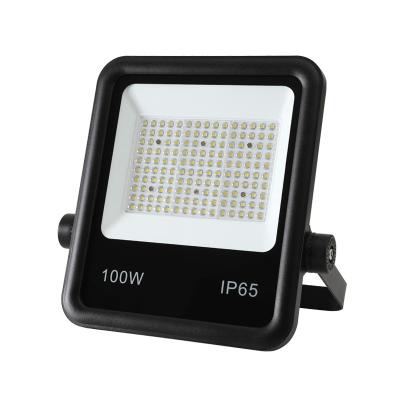 China Luz de inundación LED exterior 5 años de garantía IP65 resistente al agua 300w 200w 100w 50w 30w en venta