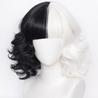 China Cosplay costume women Halloween costume short body wave with bangs half white and half black Cruella de Vil cosplay wigs for sale