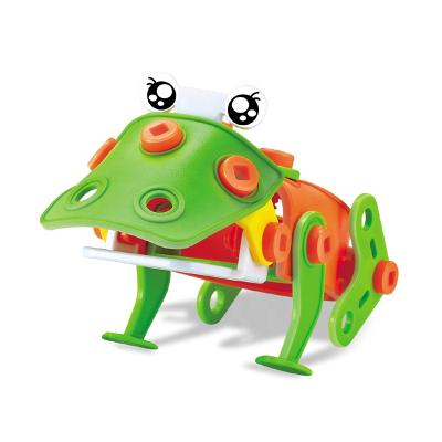 China DIY TOY Interactive Self Collect Frog Insect Model Toys Plastic Customized Building Blocks for sale