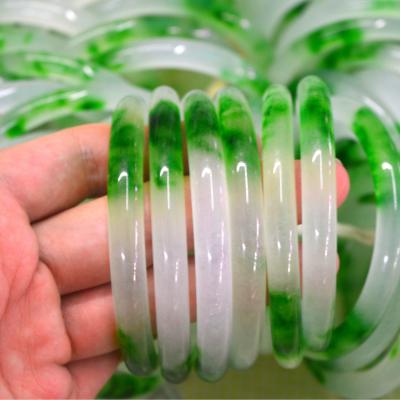 China Wholesale FASHIONABLE Natural White&Green Jade Quartz Women Stone Girl Bracelet Charm Bracelets Bangels For Mother's Day Gift for sale