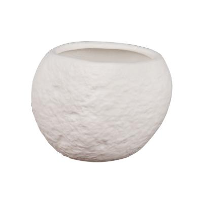 China Home Decoration Hot Sale High Quality Irregular Ceramic Candle Jar White Round Frosted Ceramic Candle Holder for sale