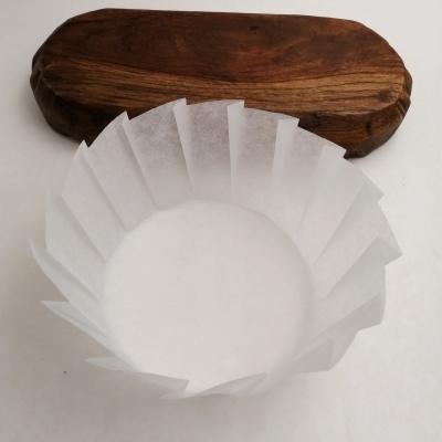 China Large Round Shape Disposable Cheesecake Tray Machine Folded Paper Liner Baking Size 140*80MM for sale