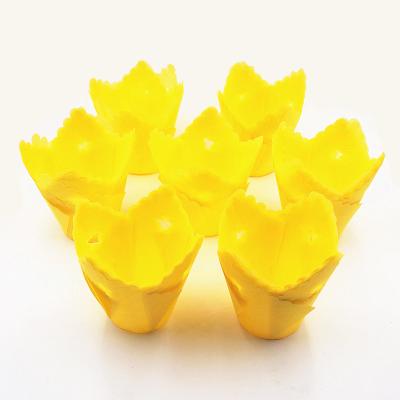 China Disposable Tulip Cups Tulip Muffin Baking Cups For Cupcakes for sale