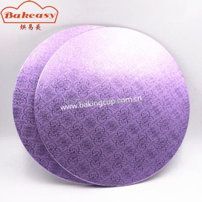 China Disposable Colored Embossed Cake Board 2.5mm Wrapped Edge Cardboard for sale