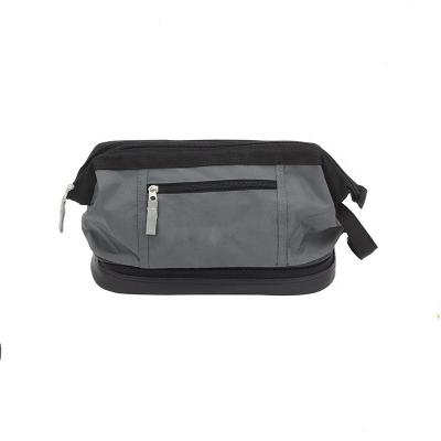 China Durable Fashion Wholesale Customized Polyester Hanging Toiletry Bag. travel toiletries bag for men for sale