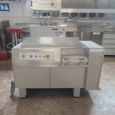 China 600kg/H Cube Meat Dicing Machine , Chicken Dicing Machine Automatic for sale