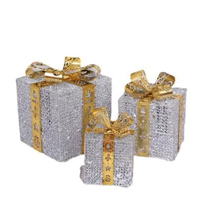 China Three-piece arrangement of iron wrought iron gift box ornaments head iron Christmas decoration gift box stack Christmas supplies scene light for sale