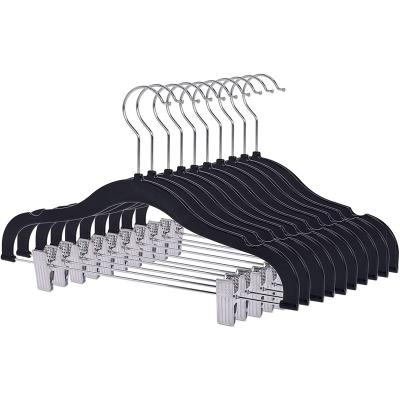 China Modern Factory Black Velvet Hanger With Staples Velvet Pants Hanger for sale