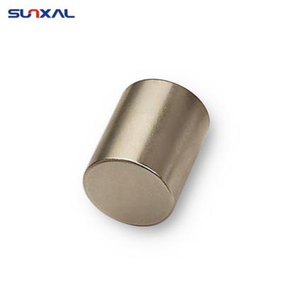 China Industrial Strong Permanent Sintered Magnet Trade Assurance Rare Earth Disc N42 Ndfeb Magnet for sale