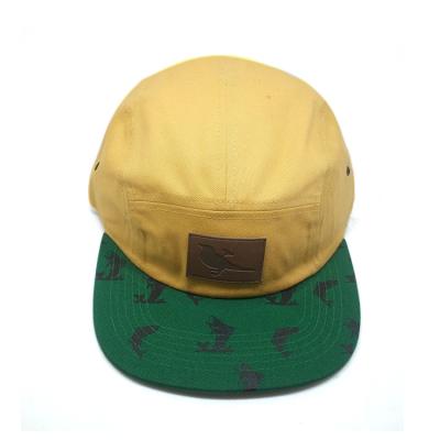 China COMMON Stock Patch Hike Sport Caps Bill Cap Light Weight Dry-Fit Hat 5 Panel Cotton Flat Camp Hat for sale