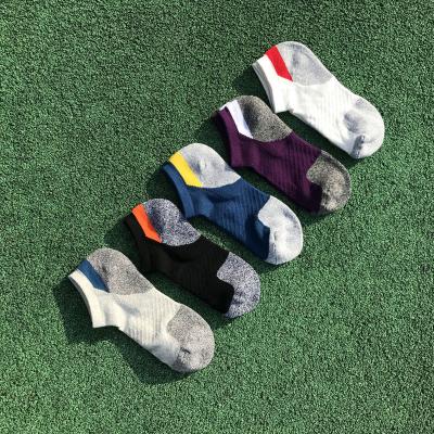 China Hot sale high quality men's sports cropped socks QUICK DRY cut to mesh comfortable terry foot cotton man socks ankle socks for sale