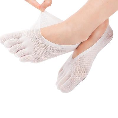 China Women's Five Finger Anti-Slip Glass Silk Socks Mesh Sporty Fitness Quick Dry Compression Massage Yoga Anti-Slip Custom Socks for sale