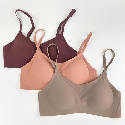 China QUICK DRY Cable Fit Slightly Lift Comfortable No Underwire Women Trace Less Soft Bra for sale