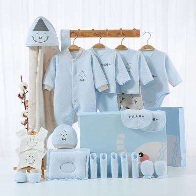 China Anti-wrinkle Newborn Gift Box Set Organic Cotton Babies Clothing Sets Newborn Baby Clothes Gift Set In Blue for sale