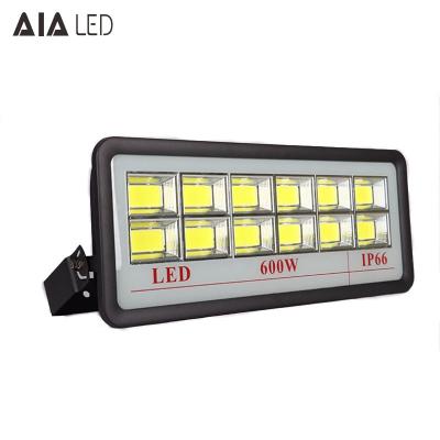 China Aluminum waterproof IP66 big size led flood light COB 600W LED Flood lighting for project for sale