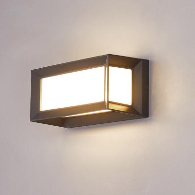 China Waterproof IP65 external PIR sensor wall light COB 6W Exterior led wall light outdoor led wall light for dooryard for sale