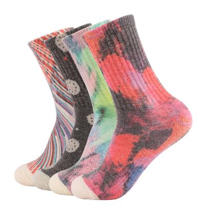 China Manufacturer 180tian Breathable Wholesale Women Custom Design White Printed Plain Socks for sale