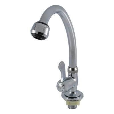 China 360 Degree Rotating Kitchen Faucet With Zinc-Alloy Construction And Chrome Finish for sale