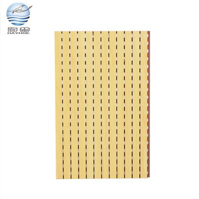 China Highly Efficient Hot Selling Popular Hotel Wooden Grooved Sound Absorption Durable MDF Wall Panel Soundproof Acoustic Panel zu verkaufen