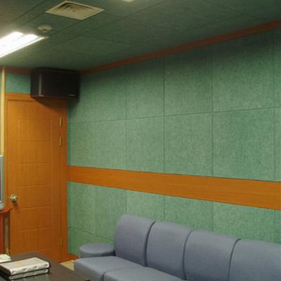 Cina Artistic Ceilings Polyester Fiber Interior Durable Sound Absorbing Panel Decorative Acoustic Panel in vendita